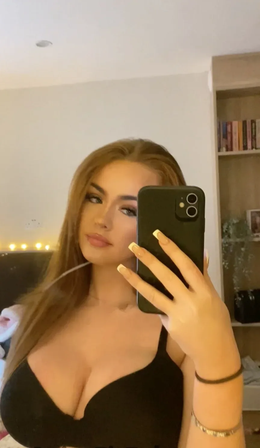 Neave Dare, Quarantine Selfies