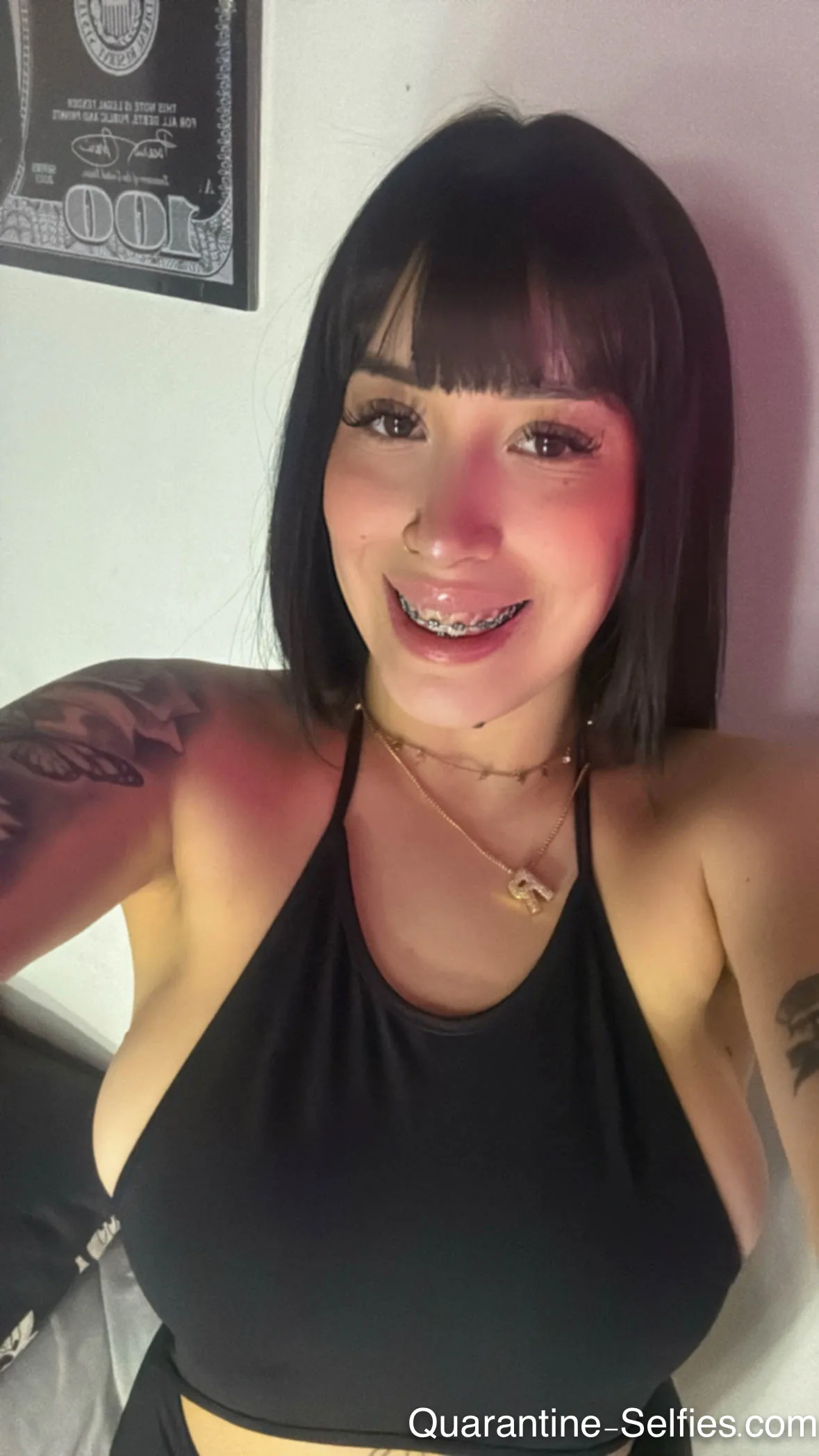 Ariana argentina Shore Thang model